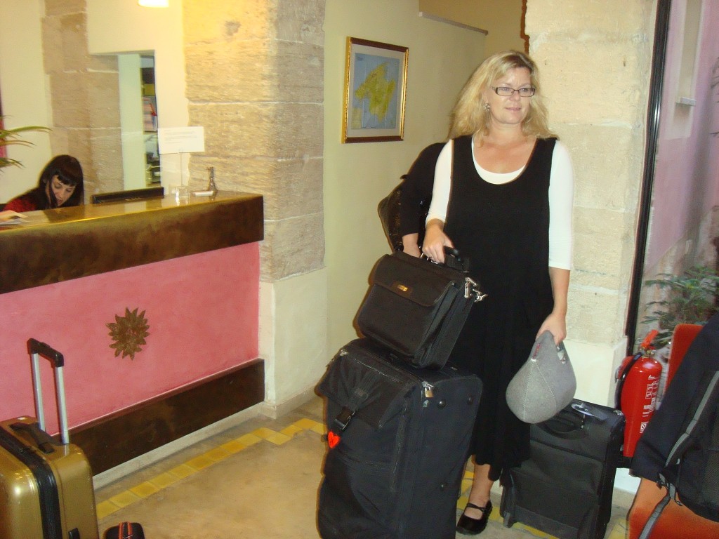 Lene klar til afrejse fra hotel Palau Sa Font