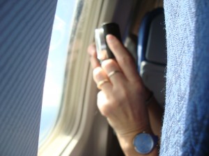 Kurt fotografere i flyveren på vej hjem